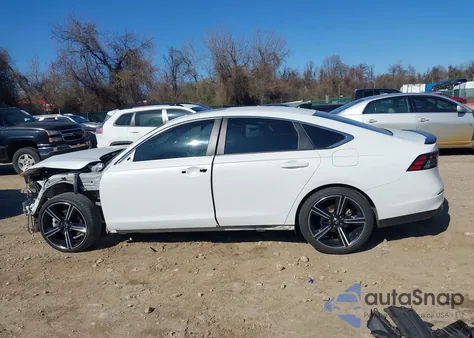 2023 Honda Accord Hybrid Sport z USA, uszkodzony, nr VIN 1HGCY2F59PA069408